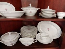 Royal Swirl China 65 Piece set