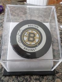 Boston Bruins Autographed Hockey Puck