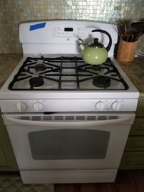 GE gas range