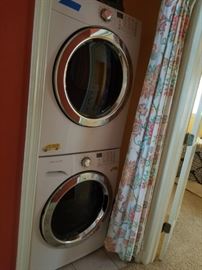 Frigidaire washer & electric dryer