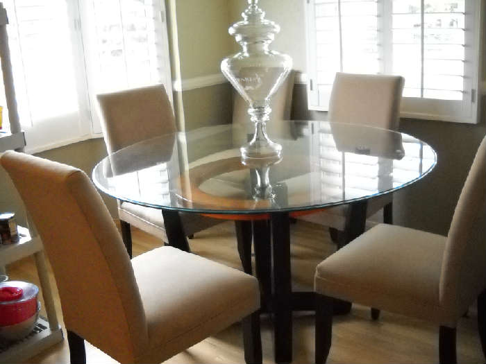 Round Modern Dining Table, 6 Chairs