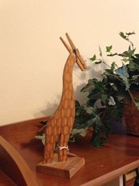 Cute "clothes pin" giraffe - great for that important reminder
