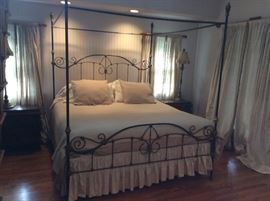 Iron King Tester Bed