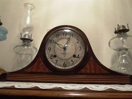 Antique New Haven mantel clock
