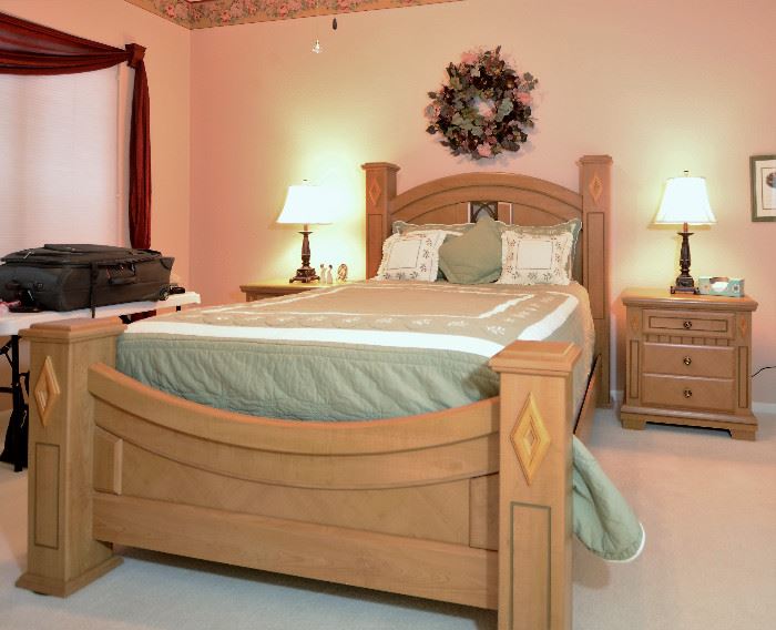 Lovely queen size bed for sale in this immaculate home. End tables/nightstands and lamps for sale too. 