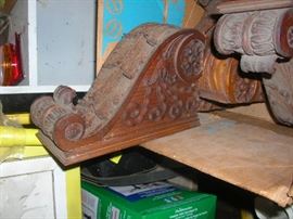 Set of 4 corbels