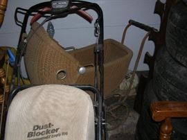 Wicker child's baby buggy