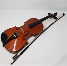 JAkob Shuller Violin