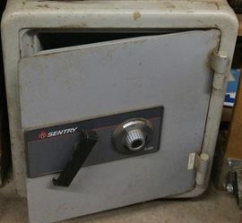 Sentry Combination Safe Model 6380