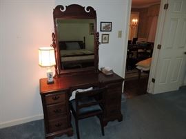 Dressing table with mirror