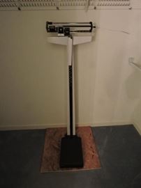 Physician scales- Balance bar