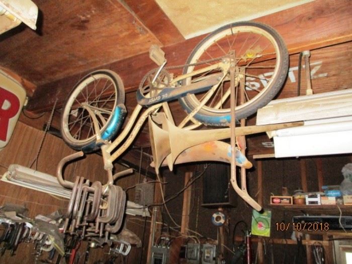 and a nice hanging bike