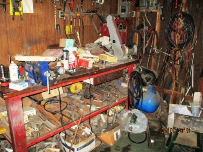 work benches full of ?????