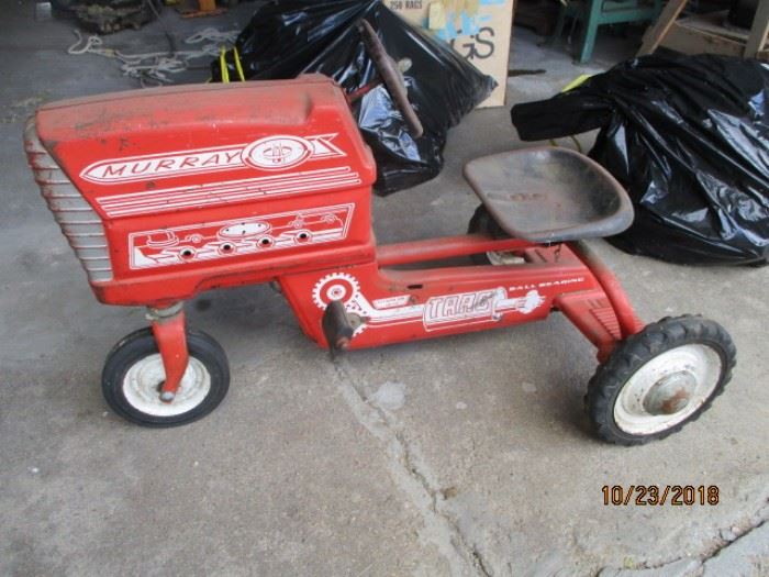 Murry pedal tractor
