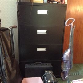 Lateral filing cabinet, 4 drawers, holds letter size hanging files