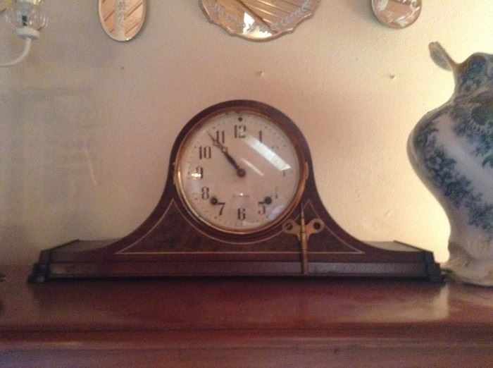 Plymouth antique mantel clock with winding key