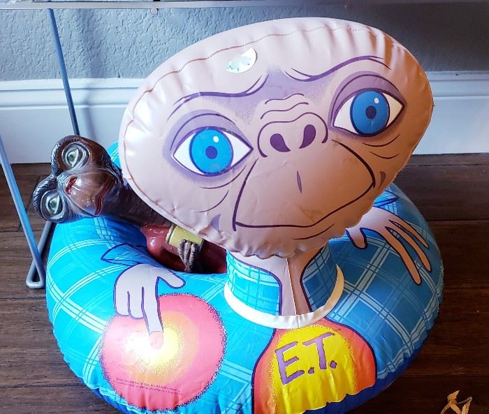 et inflatable collectible