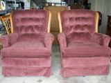 Matching rockers in good condition.