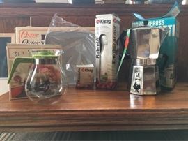 Small vintage/European appliance lot https://ctbids.com/#!/description/share/56296