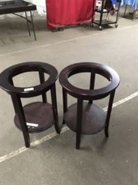 Pair of End Tables no Glass