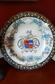 Decor dish with coat of arms  