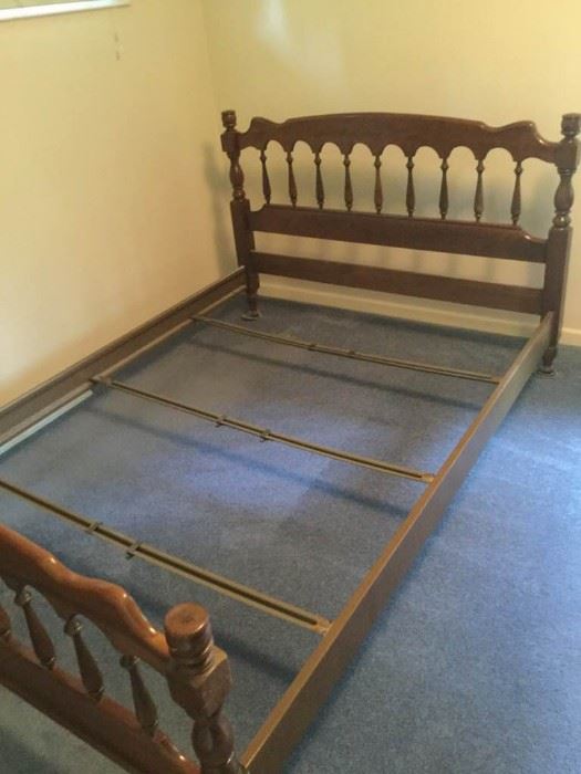 Full Size Bed https://ctbids.com/#!/description/share/56060