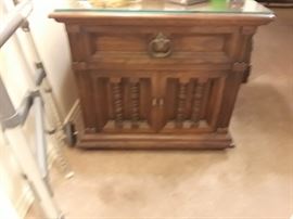 King size bedroom suite night stand.