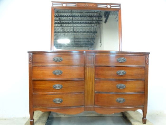 Vintage Duncan Phyfe Dresser with Mirror
