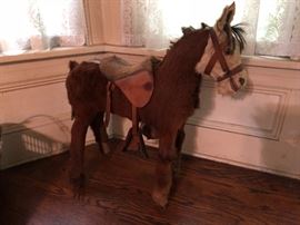 Pull A Long Horse Hair Horse w/ Wheels on Hooves