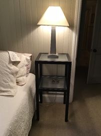 PAIR OF NIGHT STANDS AND LAMPS