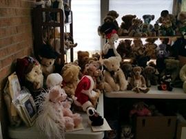 Artisan teddy bears.