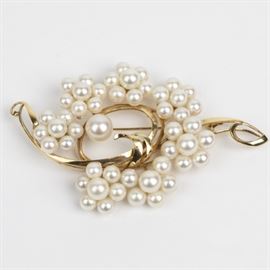 Mikimoto cultured pearl, 14k brooch