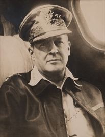 Douglas MacArthur autograph