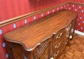 $350 - Vintage Wood Sideboard / Buffet