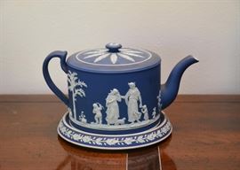 $400 - Wedgwood Blue Jasperware Teapot with Trivet