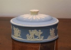 $450 - Wedgwood Blue Jasperware Ladies Oval Paint Box (with insert)