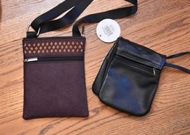 Women's Purses & Handbags
