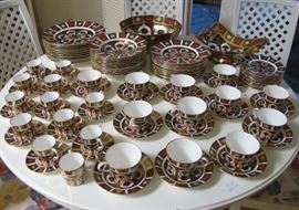 Royal Crown Derby Old Imari 74 pieces