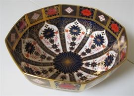 Royal Crown Derby Old Imari Octagonal Bowl 10 7 8in