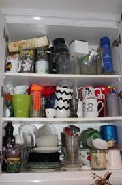 Lots of Assorted Kitchenware