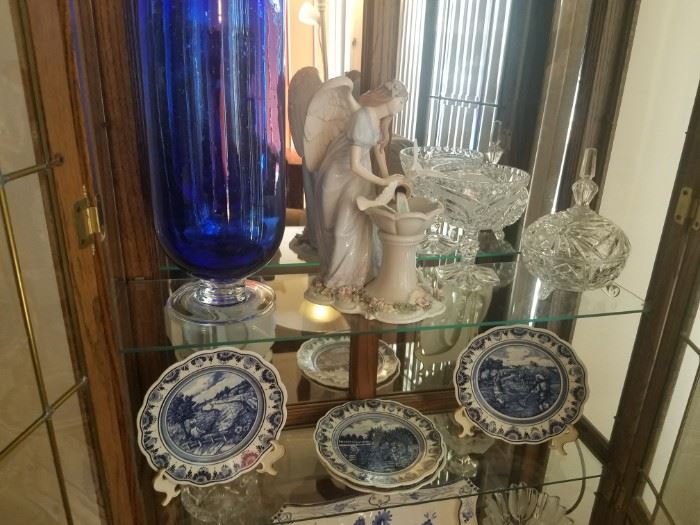 Delft Holland plates and collectibles