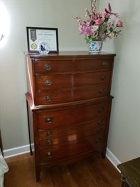 Stunning chest of drawers made by Dixie Furniture Co. 
