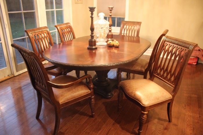 Bernhardt dining table & chairs