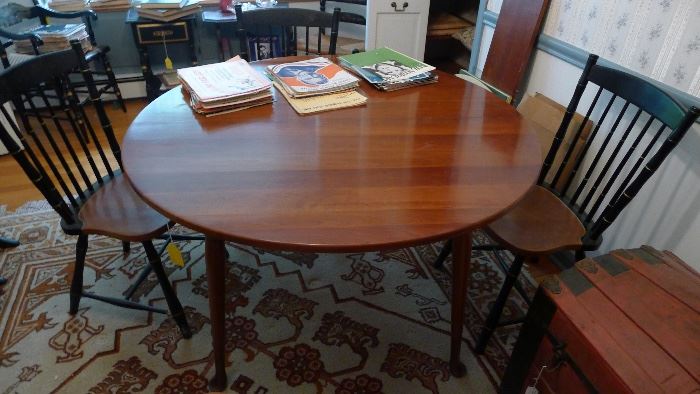 Dining room table with leaf and protective padded cover