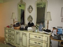 White Mfg. Co., bedroom set