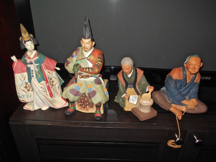 Hakata Urasaki Figurines