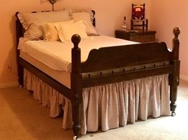 Antique cannon ball  full 
bed 