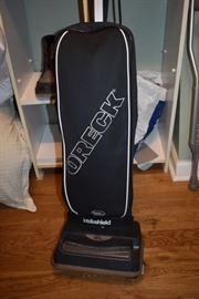Oreck Vacuum Cleaner in Great Condition!