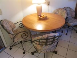48" Dinette Table/4-Chairs on Casters, metal frames, wood top and SW pattern upholstery
