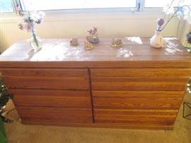 6-Drawer Dresser, has 2-Drawer Matching Nightstand